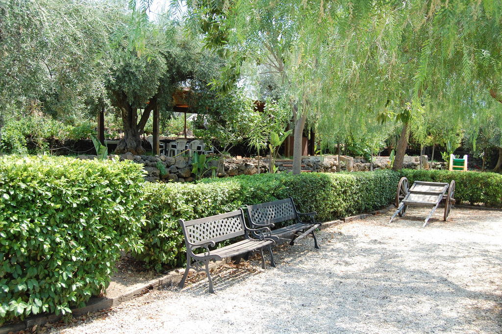 Landhaus La Fattoria Dei Nonni Paterno (Sicily)